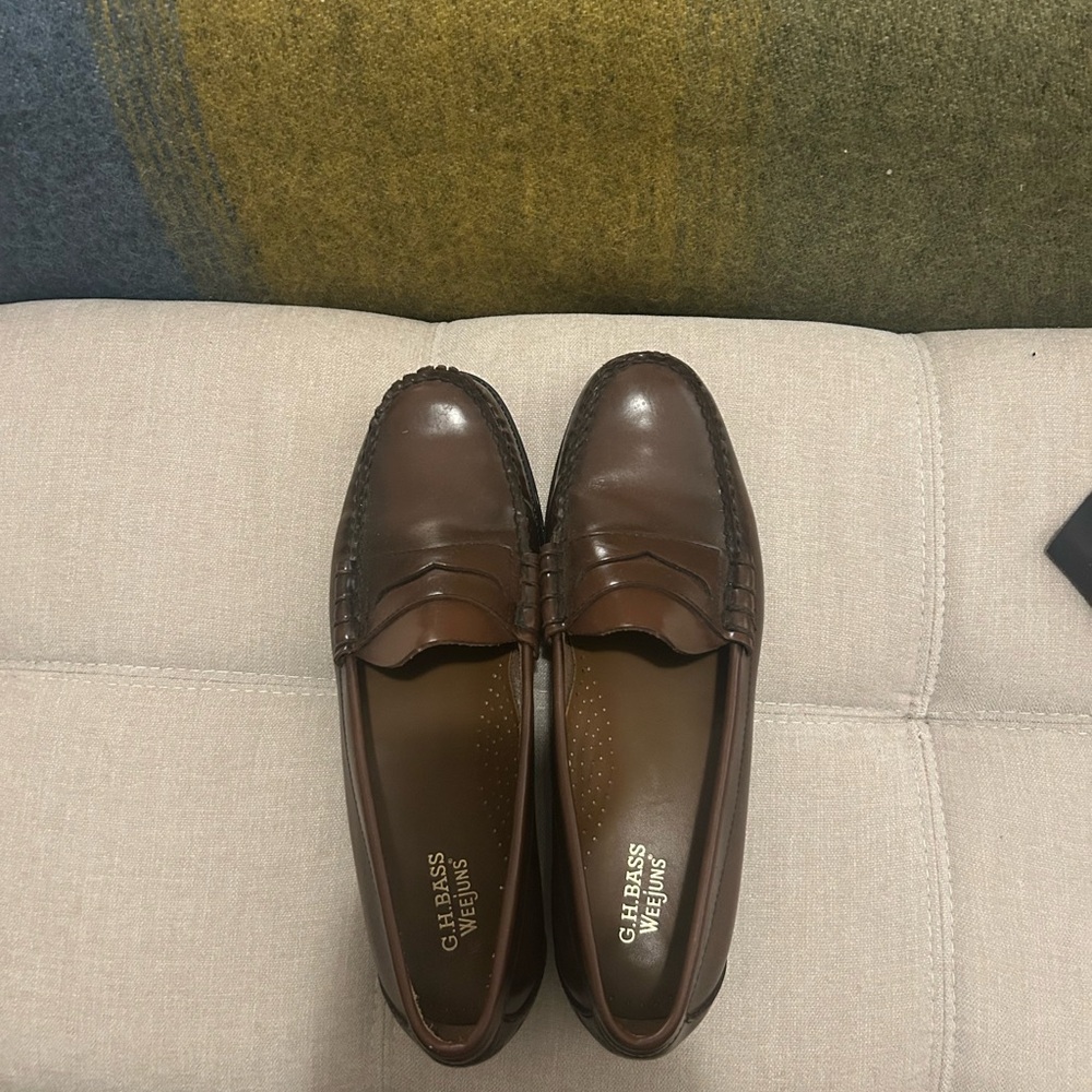 G.H. Bass & Co. Men's Rich Brown Leather Loafers (10 US)